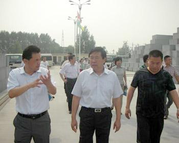 濮陽市市委常委、市委宣傳部長徐蘭峰等一行蒞臨我司視察